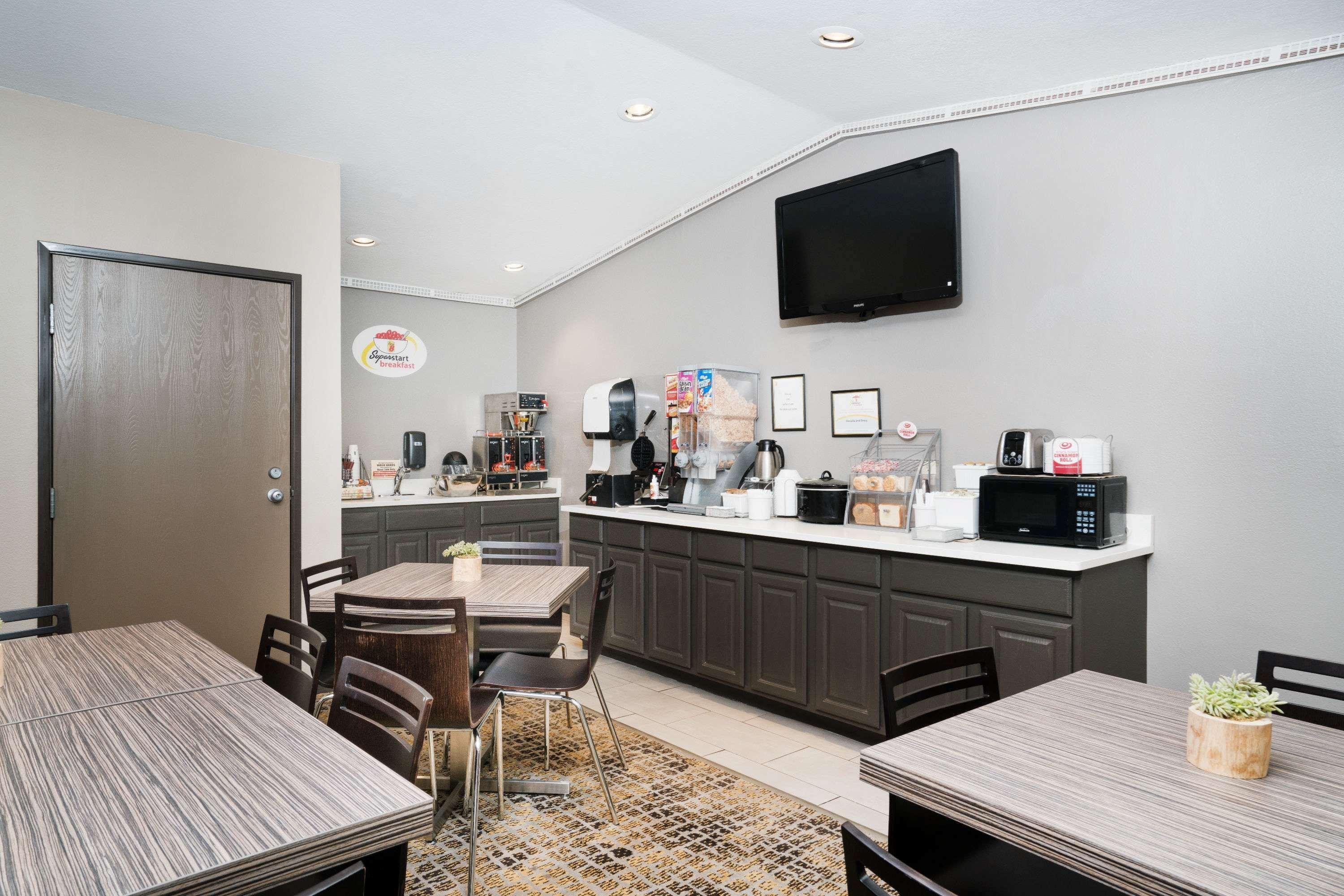 Super 8 By Wyndham Spirit Lake/Okoboji Luaran gambar